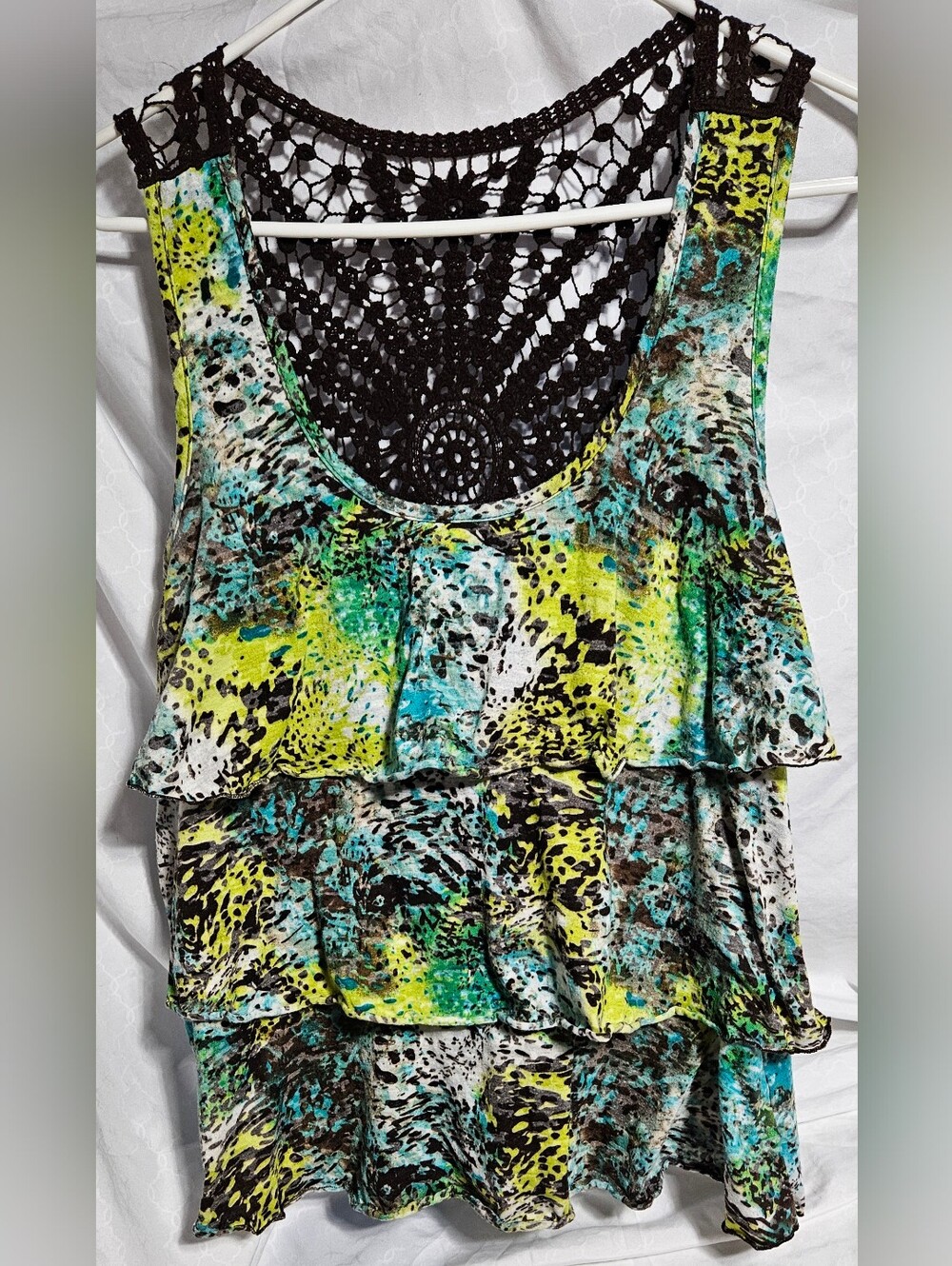 3 Layered Ruffled Front Womens Tank Top With Unique Knit Design. 30" C×24"L (RBH
